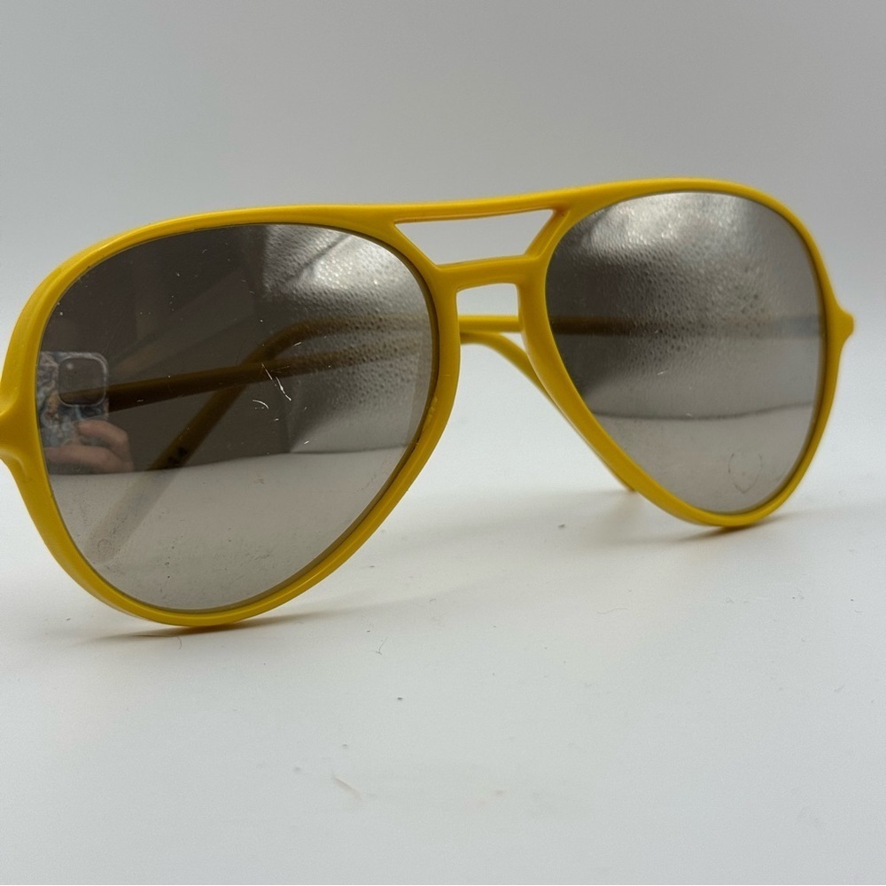 Vintage Martin Sunglasses Japan Retro Aviator Style  Yellow Reflective Lens Read